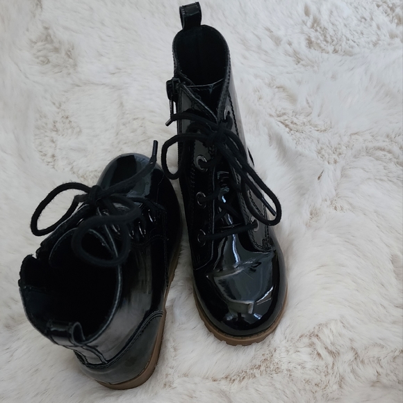 KIDS boots size 10 - Picture 3 of 4